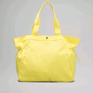 Lululemon Side-Cinch Shopper Tote Bag in Bright Yellow Durable Easy To Clean NWT